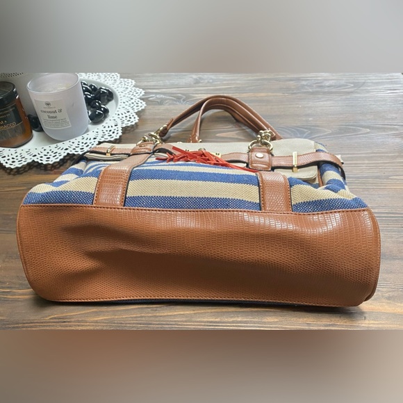 Aldo blue and off-white canvas tote - Picture 2 of 11